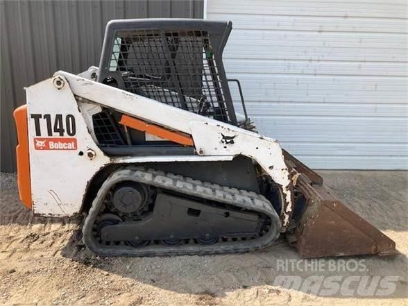 Bobcat T140 Krautuvai su šoniniu pasukimu