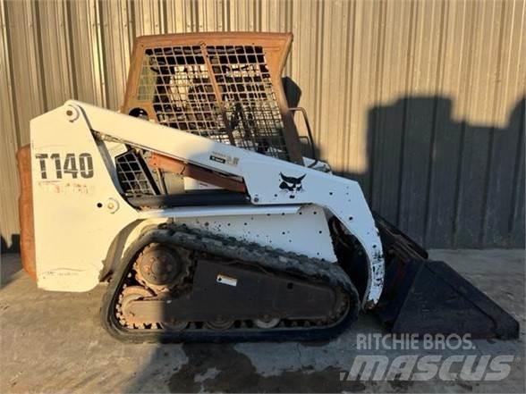 Bobcat T140 Krautuvai su šoniniu pasukimu