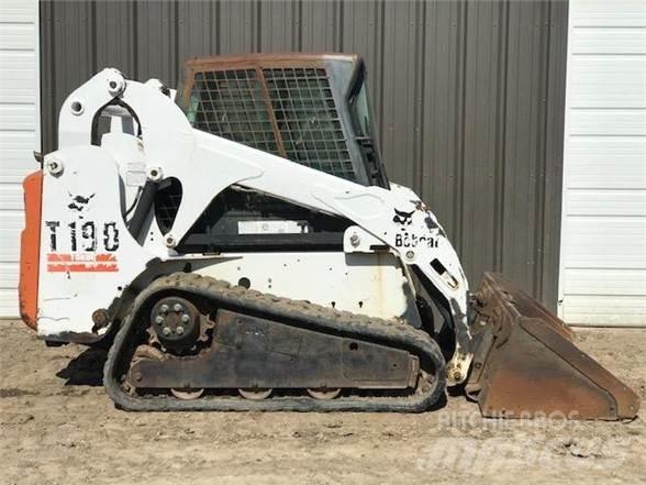Bobcat T190 Krautuvai su šoniniu pasukimu