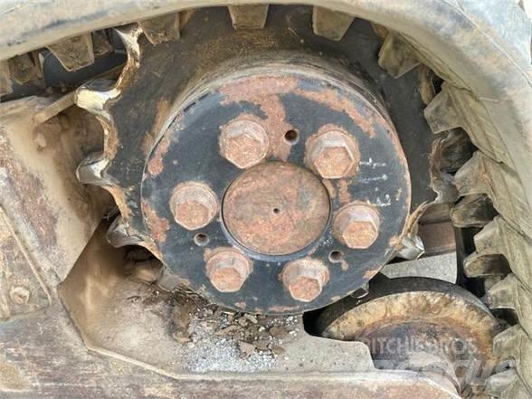 Bobcat T190 Krautuvai su šoniniu pasukimu