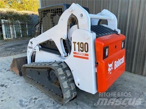 Bobcat T190 Krautuvai su šoniniu pasukimu