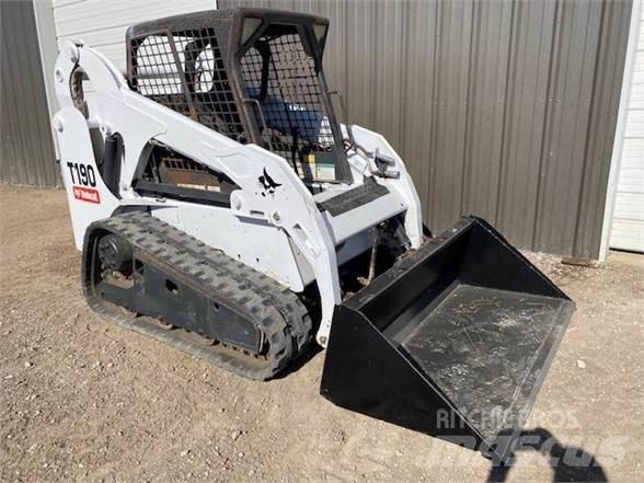 Bobcat T190 Krautuvai su šoniniu pasukimu