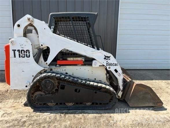 Bobcat T190 Krautuvai su šoniniu pasukimu