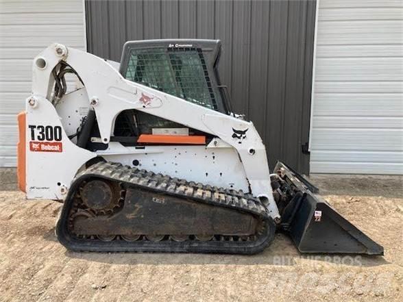 Bobcat T300 Krautuvai su šoniniu pasukimu