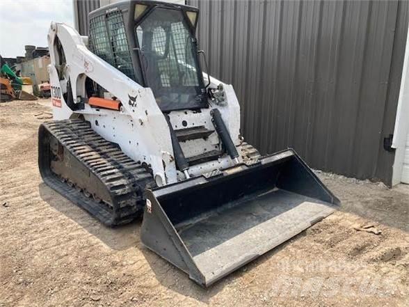Bobcat T300 Krautuvai su šoniniu pasukimu