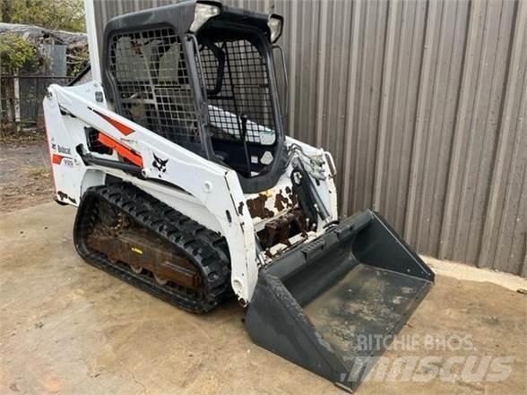 Bobcat T450 Krautuvai su šoniniu pasukimu