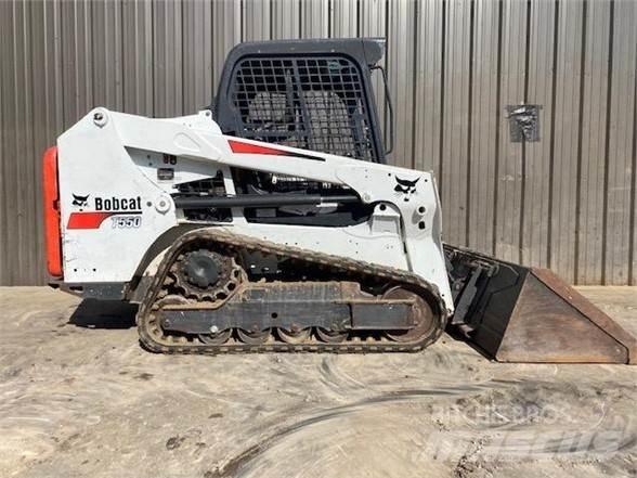 Bobcat T550 Krautuvai su šoniniu pasukimu