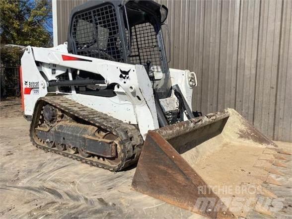 Bobcat T550 Krautuvai su šoniniu pasukimu
