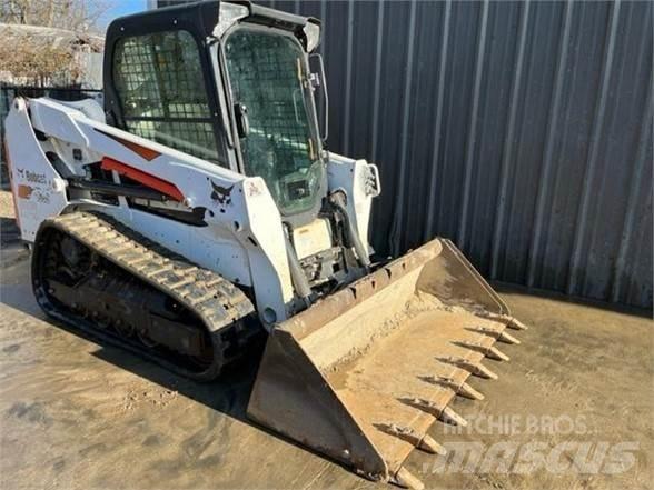 Bobcat T550 Krautuvai su šoniniu pasukimu