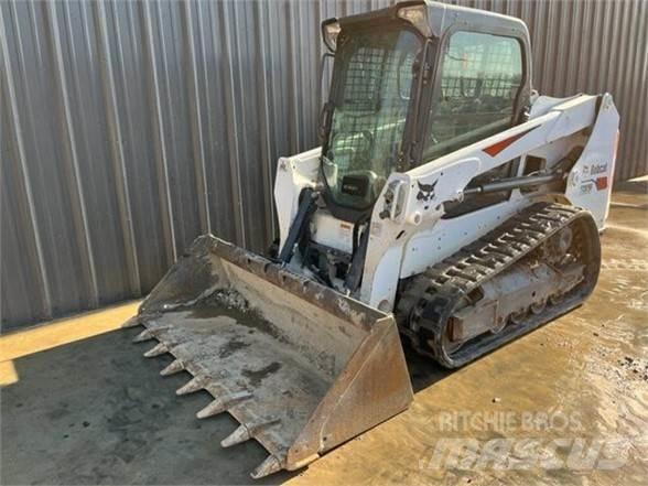 Bobcat T550 Krautuvai su šoniniu pasukimu