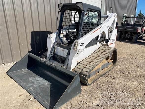 Bobcat T650 Krautuvai su šoniniu pasukimu