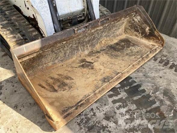 Bobcat T750 Krautuvai su šoniniu pasukimu