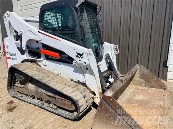 Bobcat T750 Krautuvai su šoniniu pasukimu