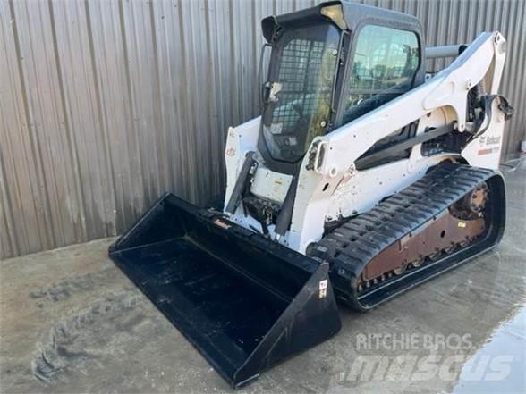Bobcat T750 Krautuvai su šoniniu pasukimu