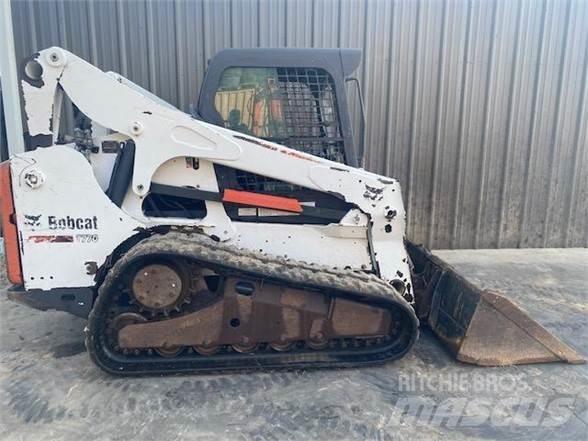 Bobcat T770 Krautuvai su šoniniu pasukimu