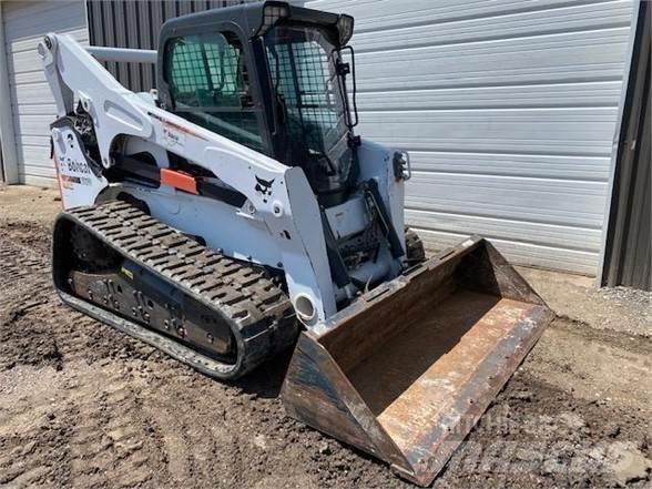 Bobcat T870 Krautuvai su šoniniu pasukimu