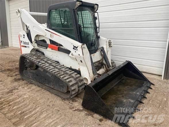 Bobcat T870 Krautuvai su šoniniu pasukimu