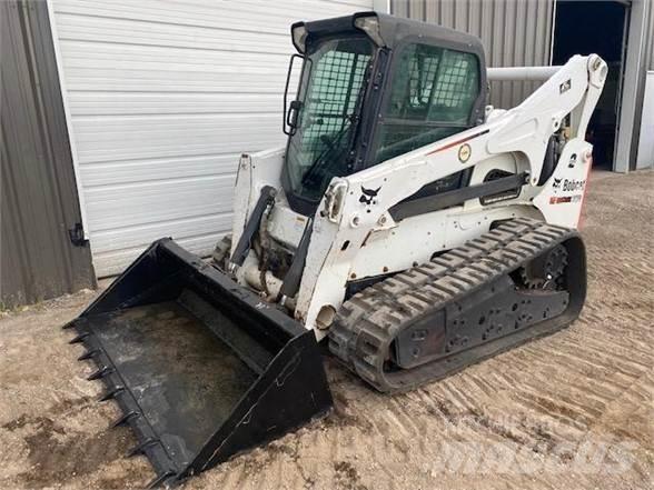 Bobcat T870 Krautuvai su šoniniu pasukimu