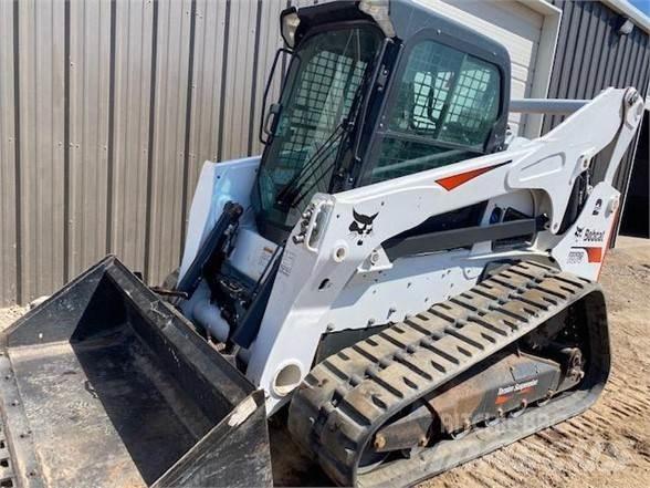 Bobcat T870 Krautuvai su šoniniu pasukimu