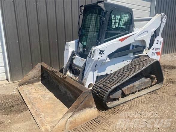Bobcat T870 Krautuvai su šoniniu pasukimu