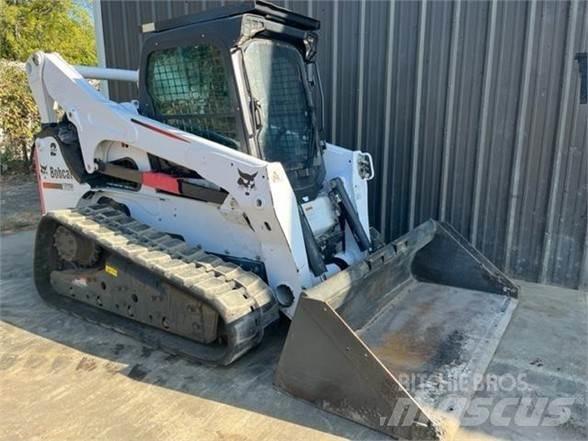 Bobcat T870 Krautuvai su šoniniu pasukimu