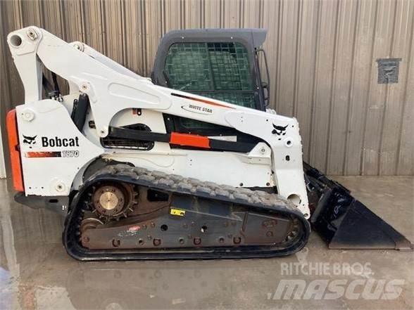 Bobcat T870 Krautuvai su šoniniu pasukimu