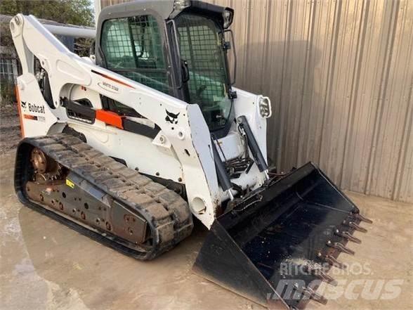 Bobcat T870 Krautuvai su šoniniu pasukimu