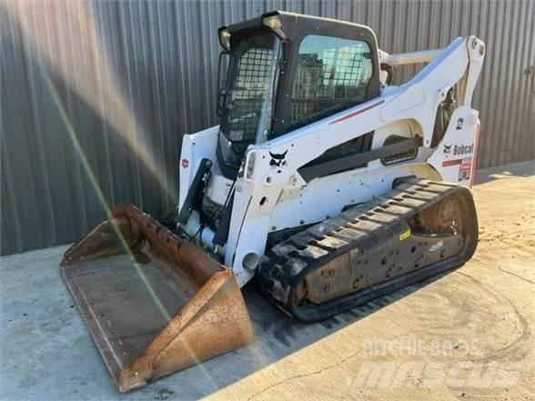 Bobcat T870 Krautuvai su šoniniu pasukimu
