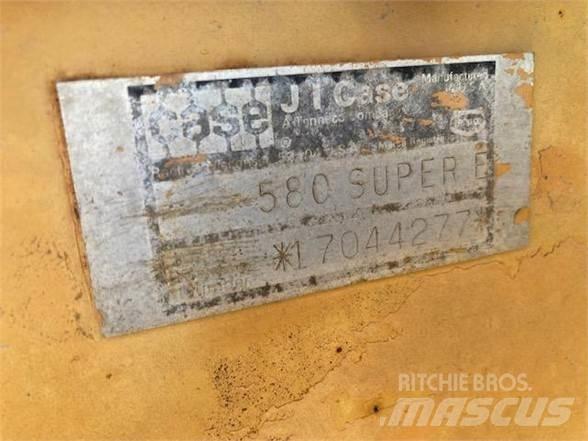 CASE 580E Ekskavatoriniai krautuvai