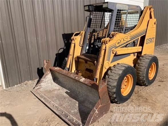 CASE 85XT Krautuvai su šoniniu pasukimu