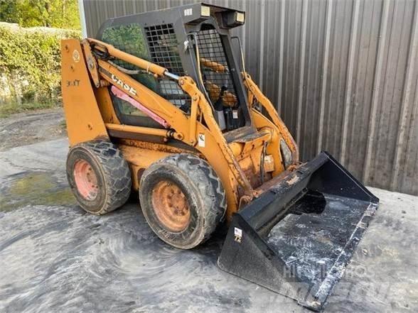 CASE 90XT Krautuvai su šoniniu pasukimu