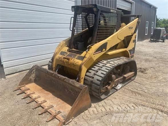 CAT 252 Krautuvai su šoniniu pasukimu