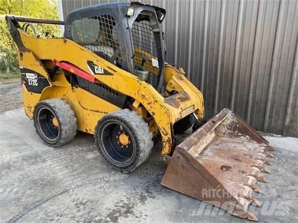 CAT 272C Krautuvai su šoniniu pasukimu