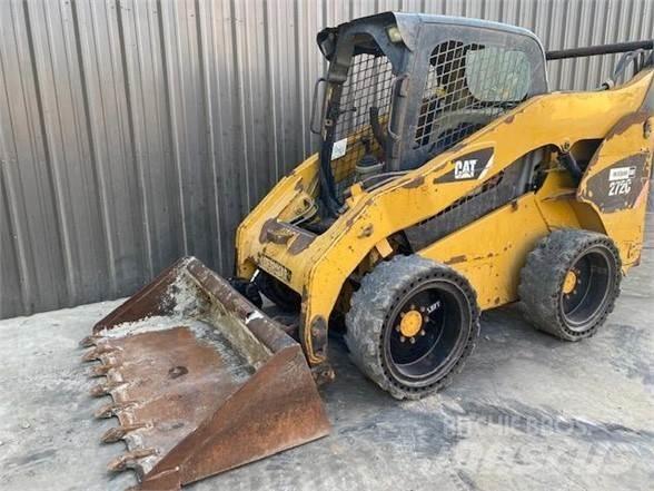 CAT 272C Krautuvai su šoniniu pasukimu