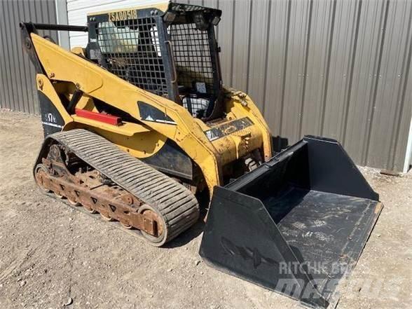 CAT 287B Krautuvai su šoniniu pasukimu