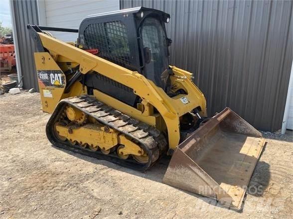 CAT 289D Krautuvai su šoniniu pasukimu