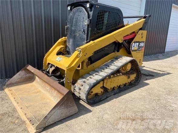 CAT 289D Krautuvai su šoniniu pasukimu