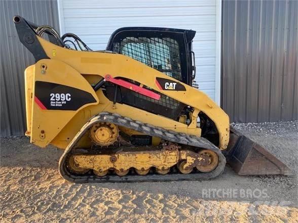 CAT 299C Krautuvai su šoniniu pasukimu