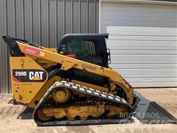 CAT 299D Krautuvai su šoniniu pasukimu