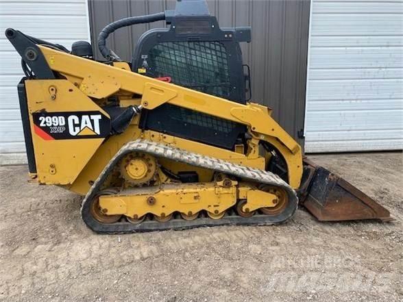CAT 299D2 XHP Krautuvai su šoniniu pasukimu