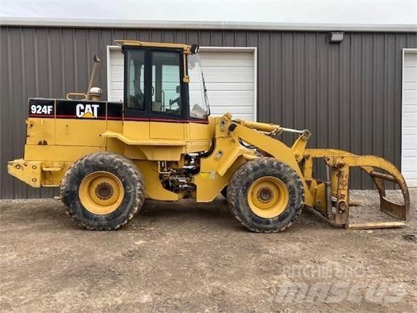 CAT 924F Naudoti ratiniai krautuvai