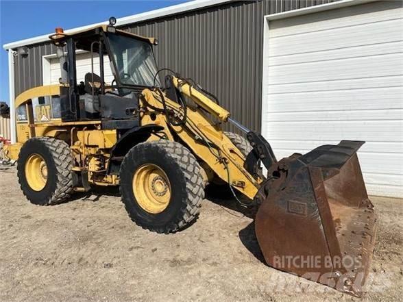 CAT 924G Naudoti ratiniai krautuvai