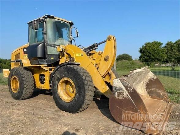 CAT 924K Naudoti ratiniai krautuvai