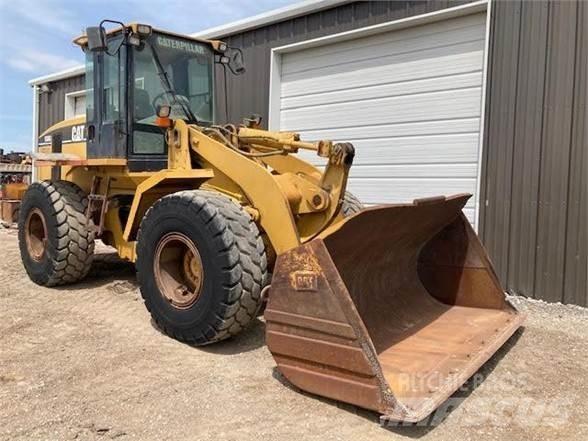 CAT 938G Naudoti ratiniai krautuvai