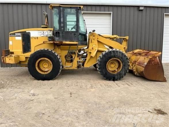 CAT 938G Naudoti ratiniai krautuvai