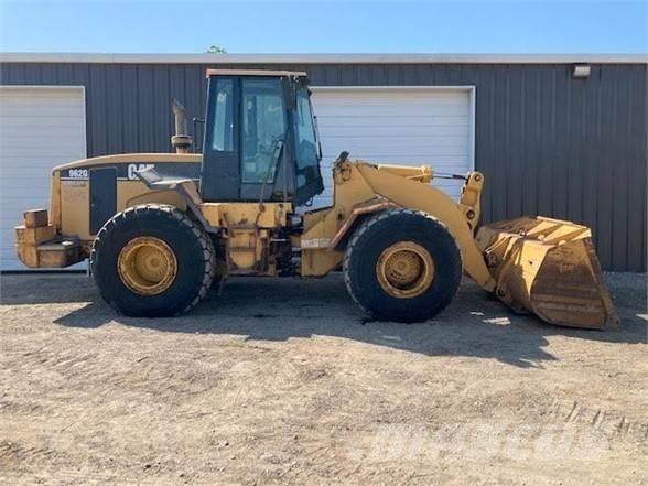 CAT 962G Naudoti ratiniai krautuvai