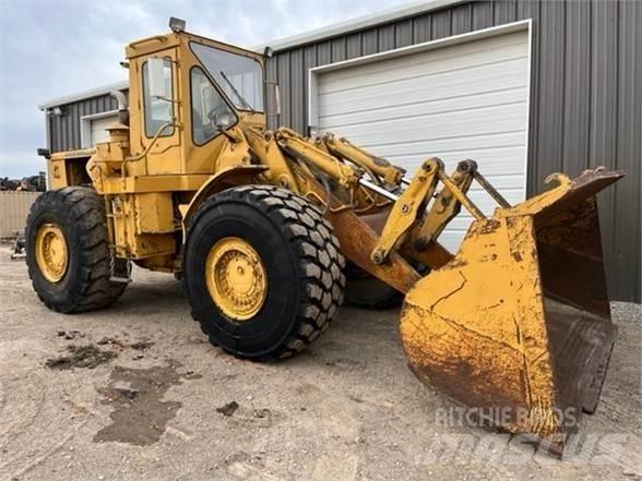 CAT 980B Naudoti ratiniai krautuvai