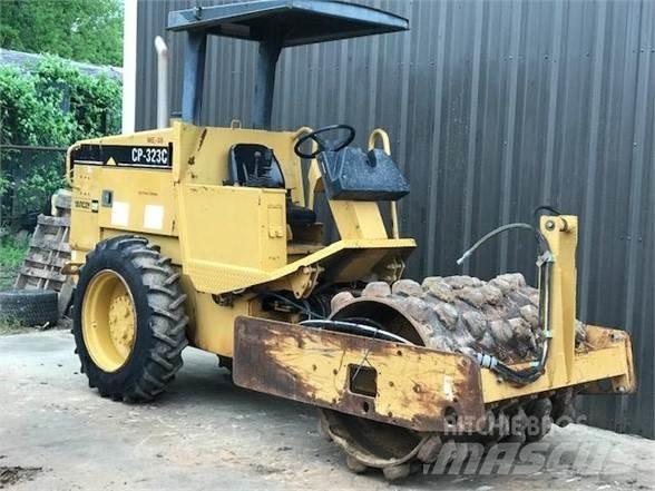 CAT CP-323C Vieno būgno volai