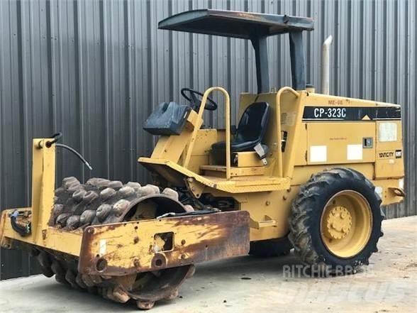 CAT CP-323C Vieno būgno volai