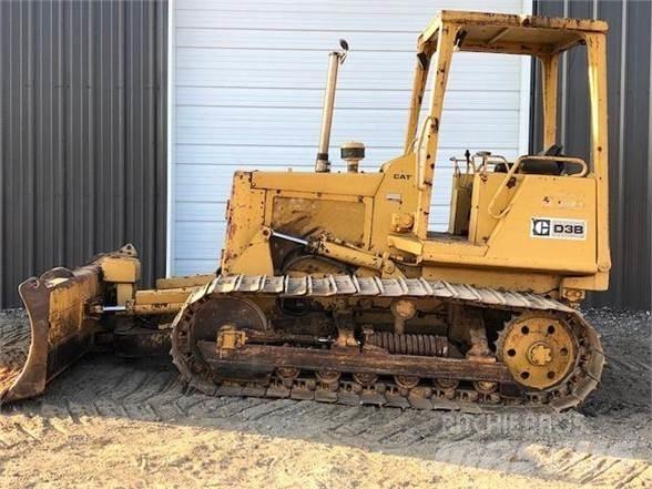 CAT D3B Vikšriniai buldozeriai
